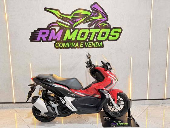 HONDA ADV 